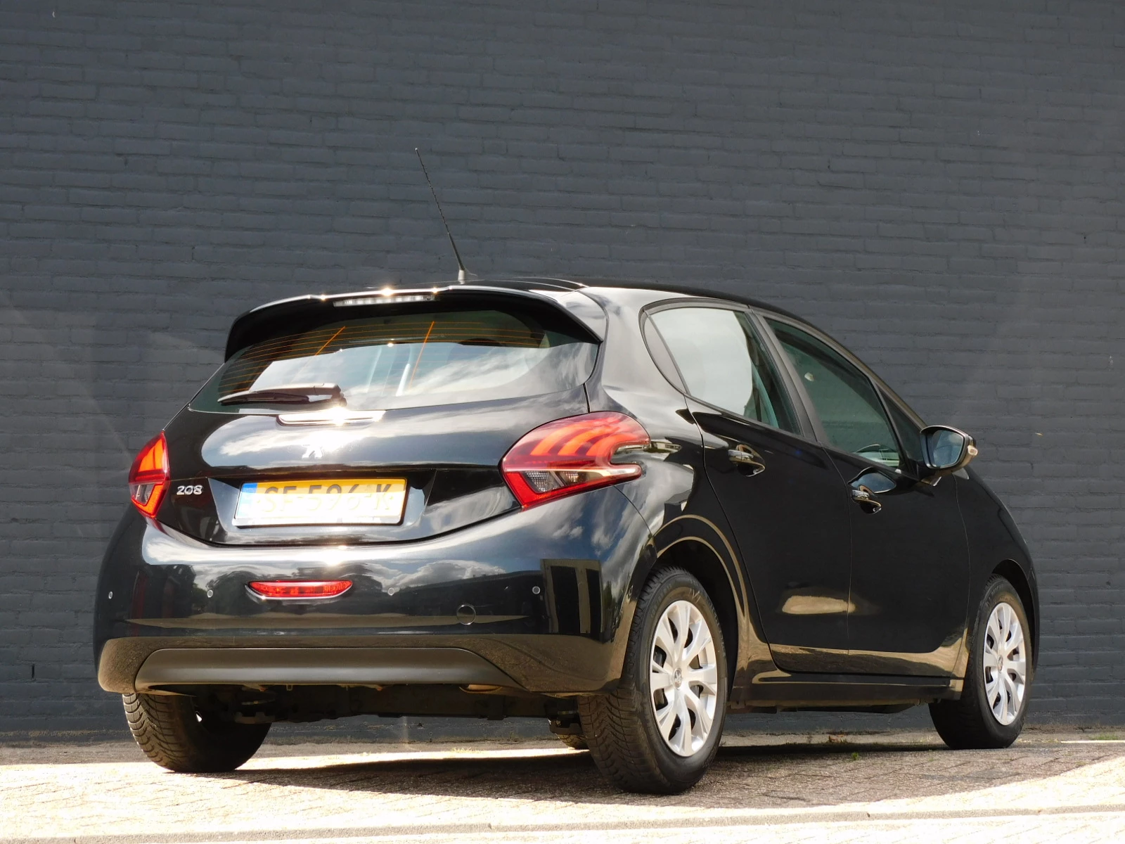 Hoofdafbeelding Peugeot 208