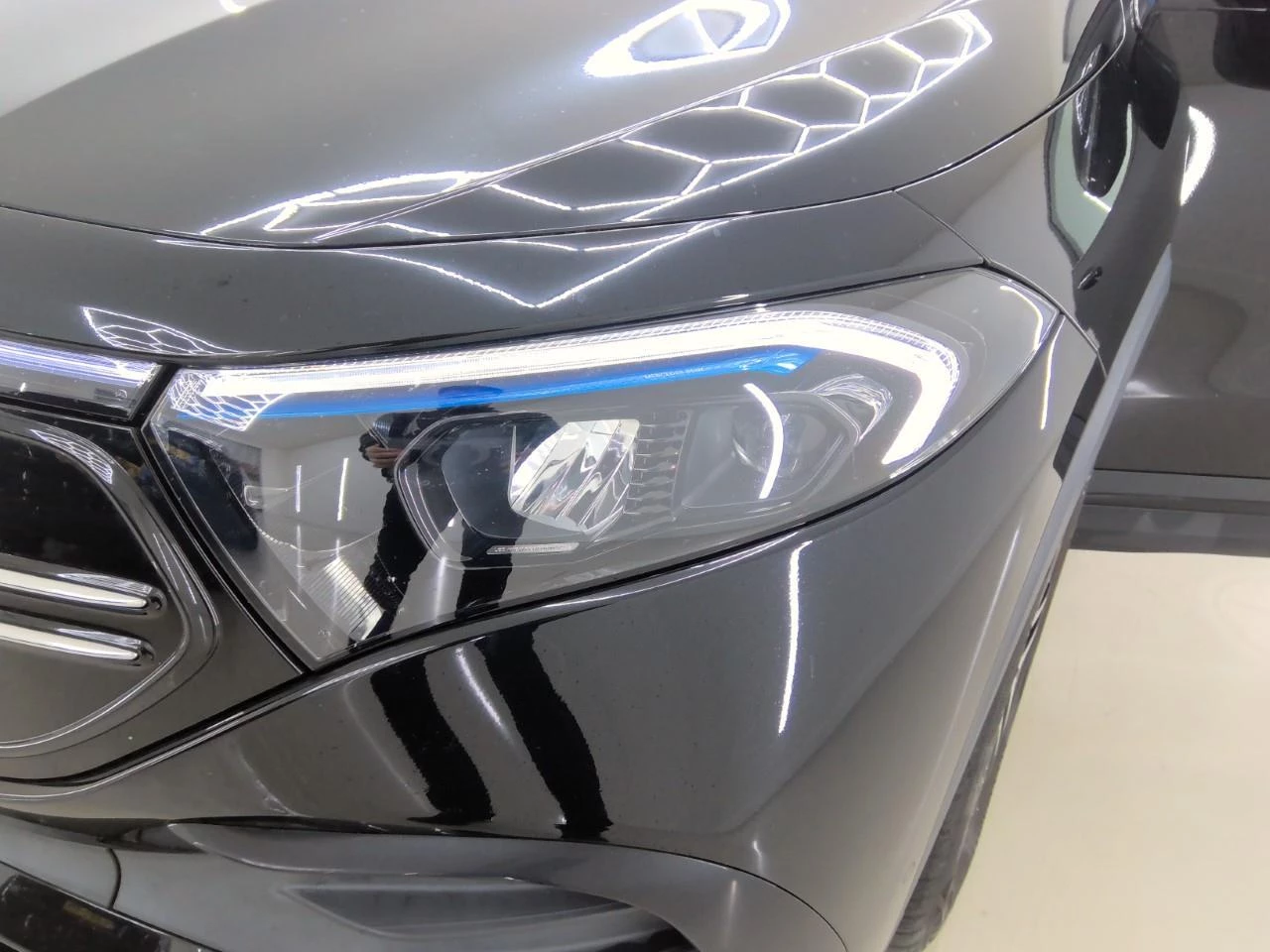 Hoofdafbeelding Mercedes-Benz EQA