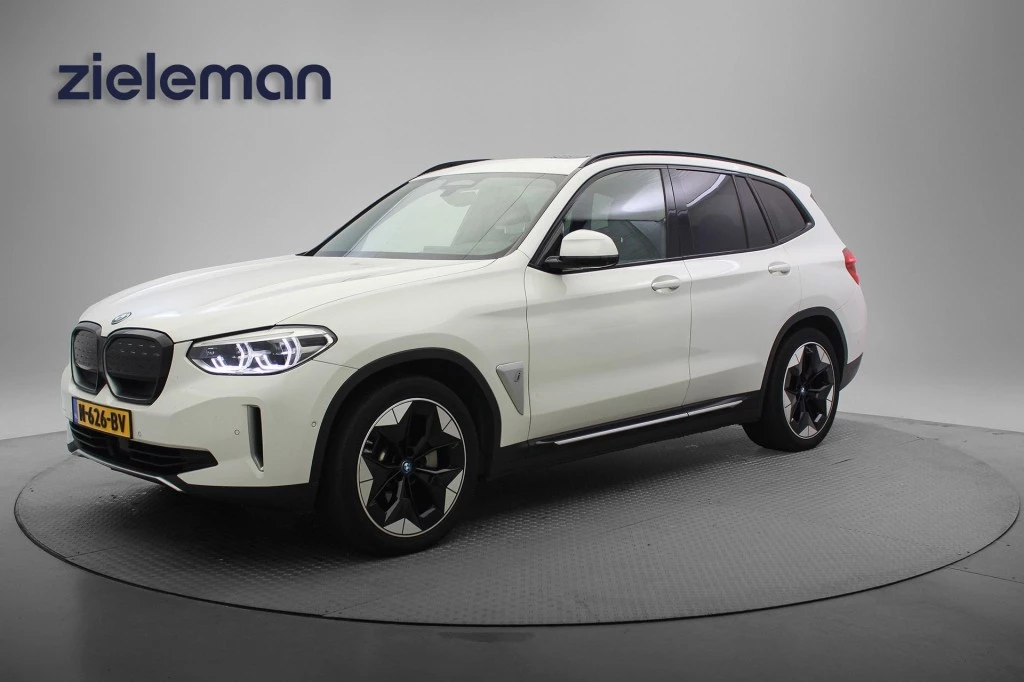 Hoofdafbeelding BMW iX3