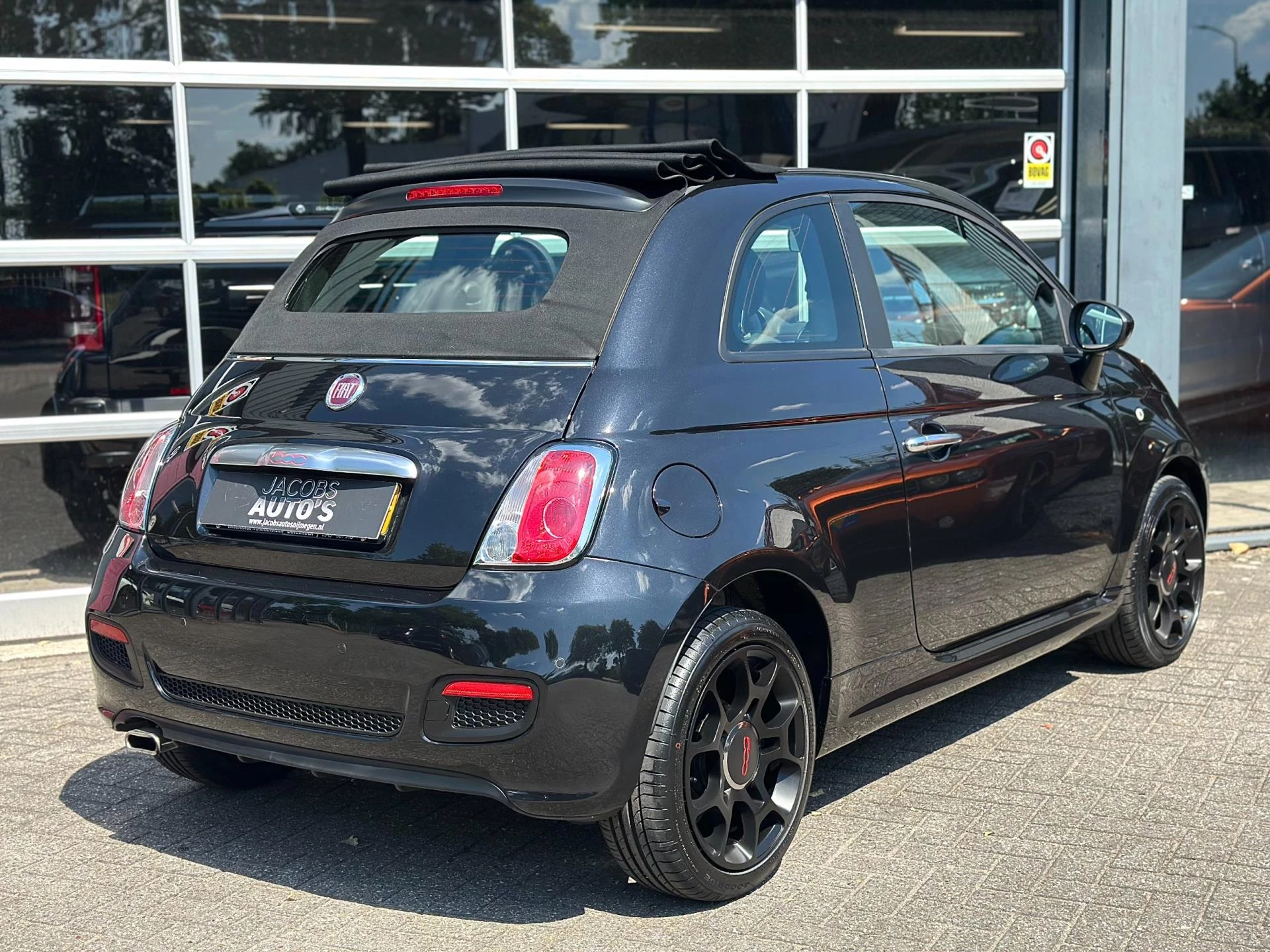 Hoofdafbeelding Fiat 500C