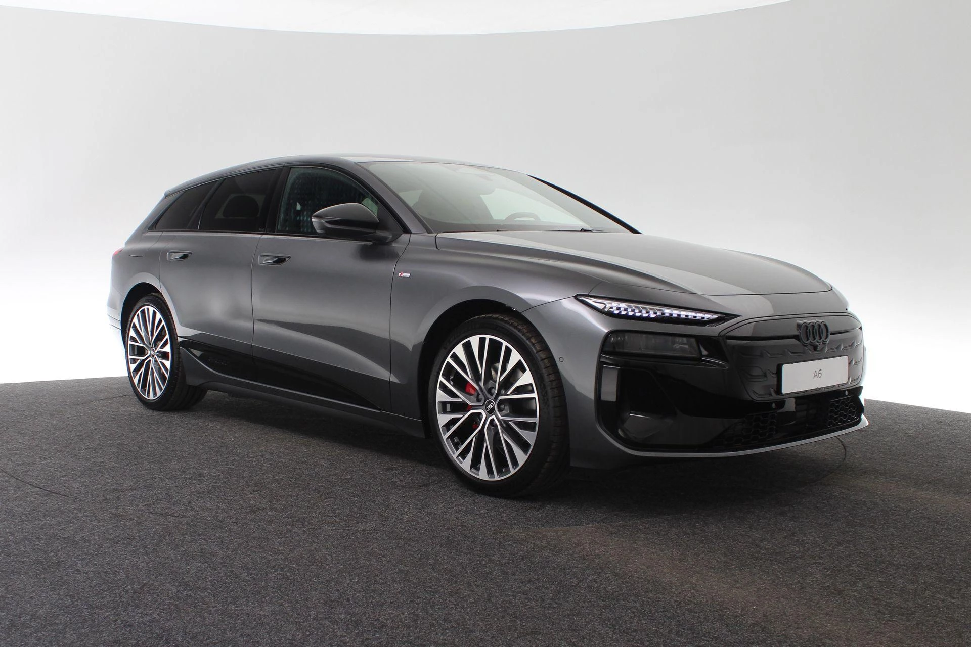 Hoofdafbeelding Audi A6 Avant e-tron