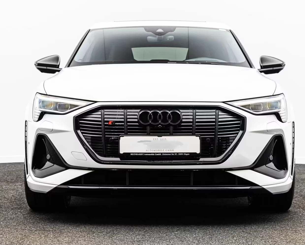 Hoofdafbeelding Audi e-tron