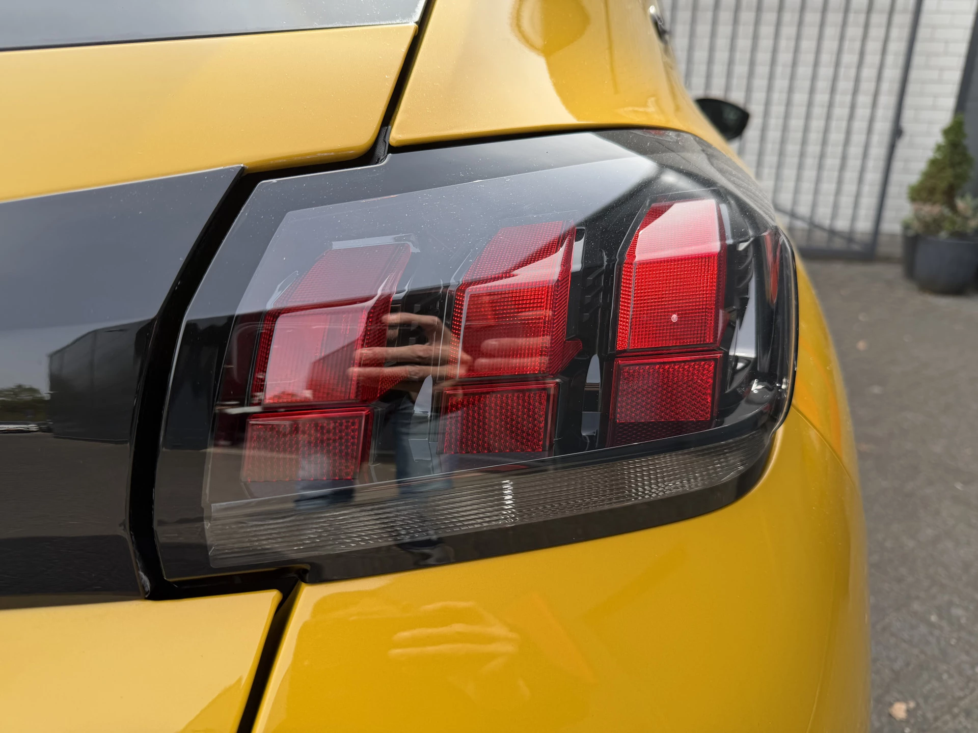 Hoofdafbeelding Peugeot e-208