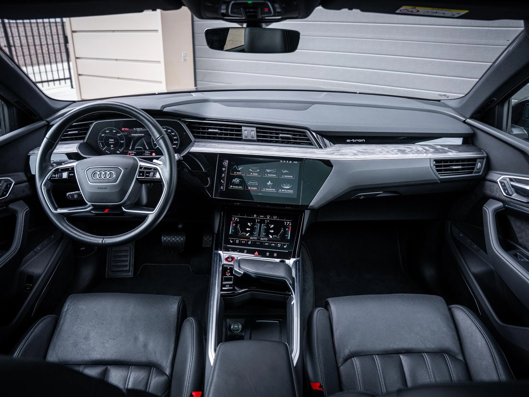 Hoofdafbeelding Audi e-tron