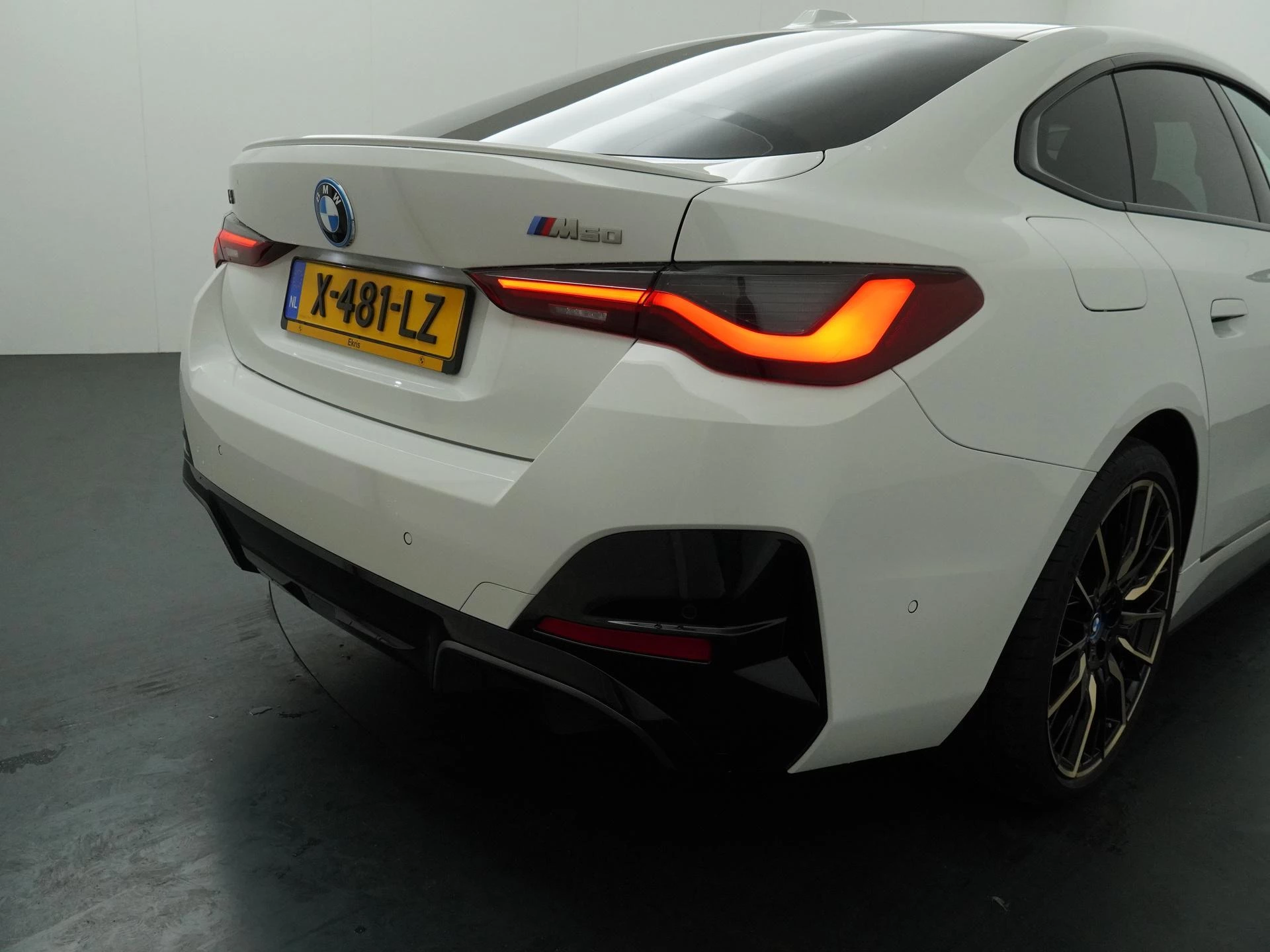 Hoofdafbeelding BMW i4