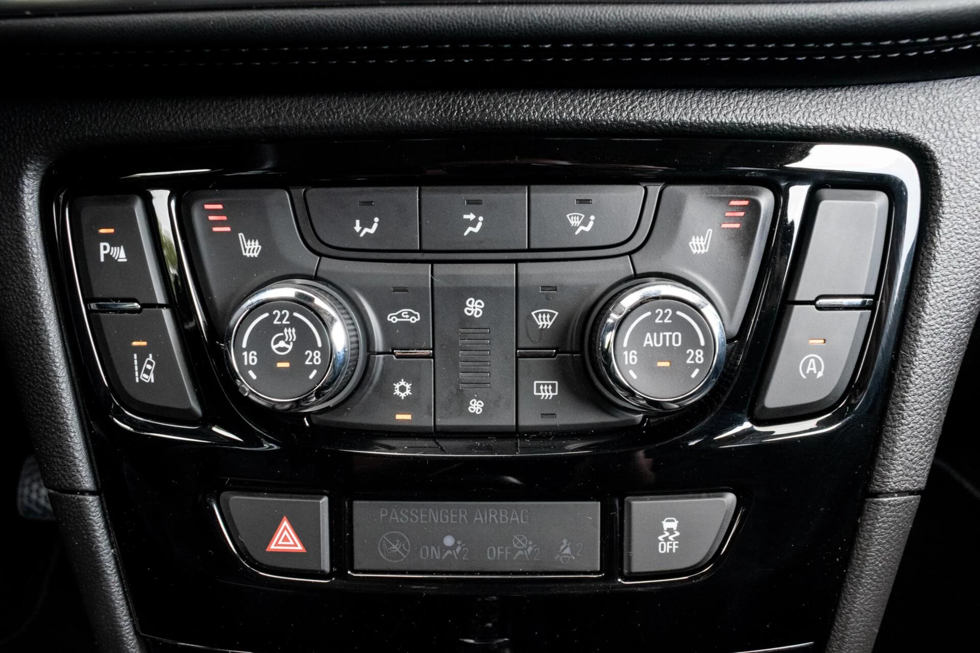Hoofdafbeelding Opel Mokka X