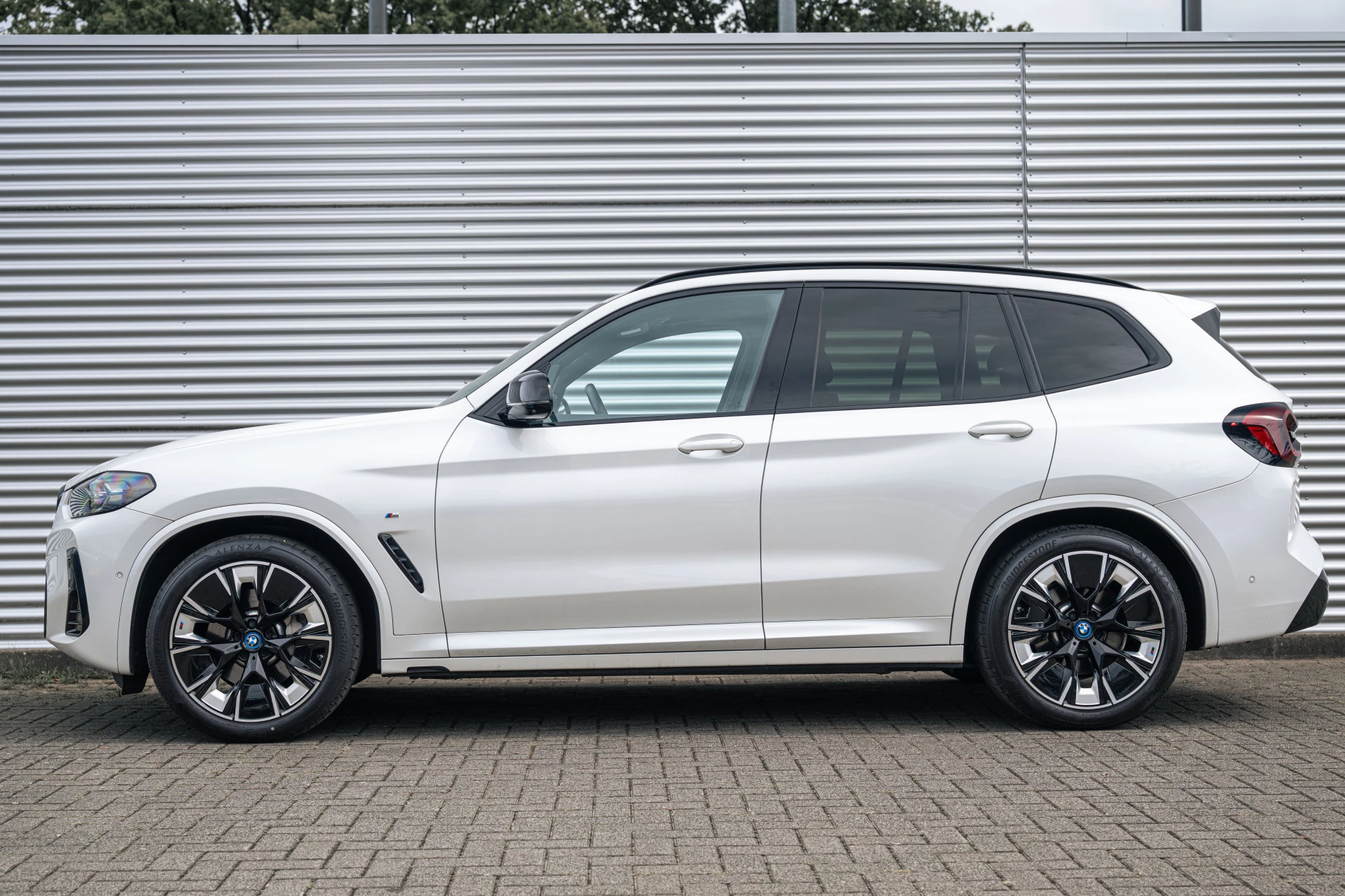 Hoofdafbeelding BMW iX3