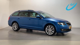 Skoda Octavia Combi 1.4 TSI 140pk DSG Greentech Elegance Businessline Panoramadak Stoelverwarming Alcantara