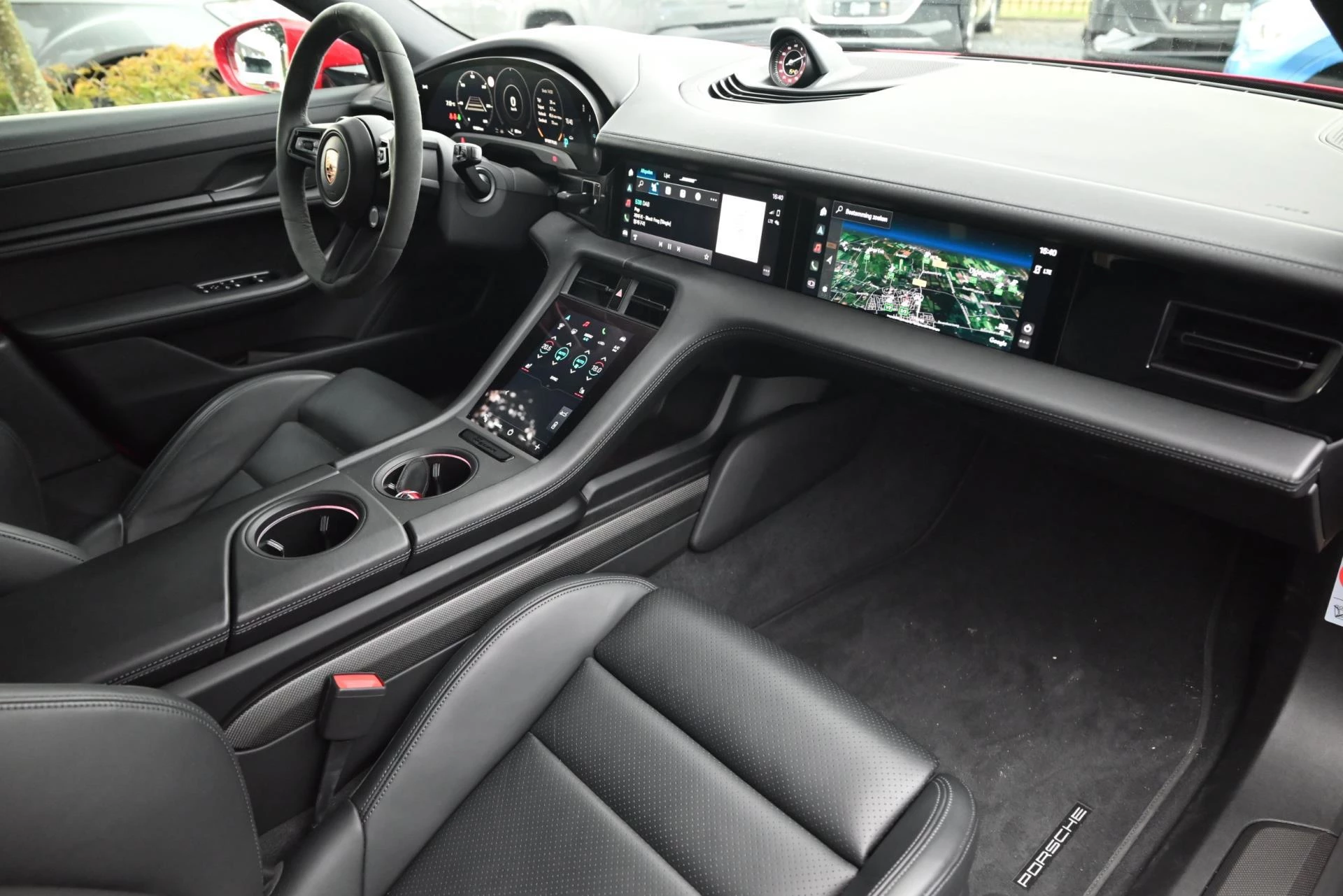 Hoofdafbeelding Porsche Taycan