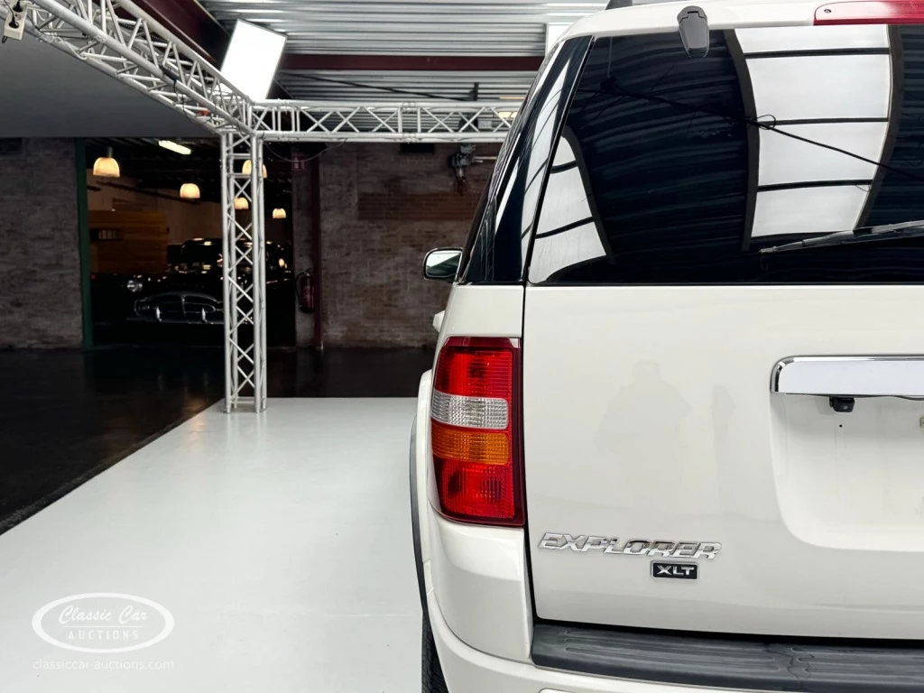 Hoofdafbeelding Ford Explorer