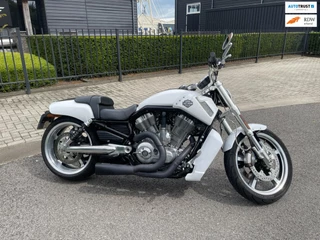 Harley Davidson Chopper VRSCF V-Rod Muscle STAGE.1 Vance & Hines Nl Geleverd 1e eigenaar