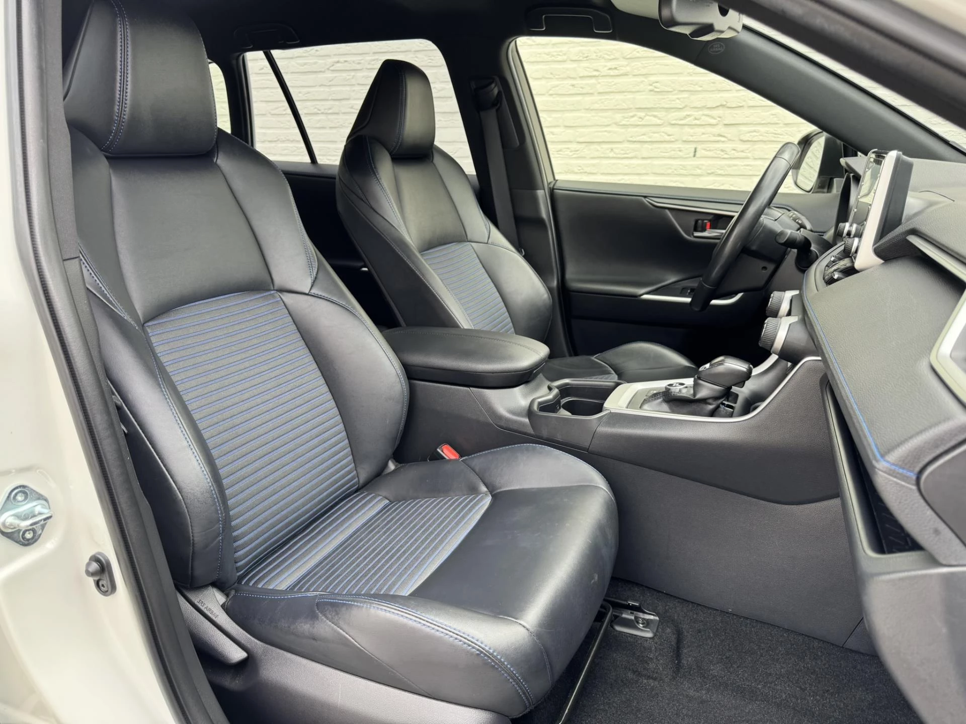 Hoofdafbeelding Toyota RAV4