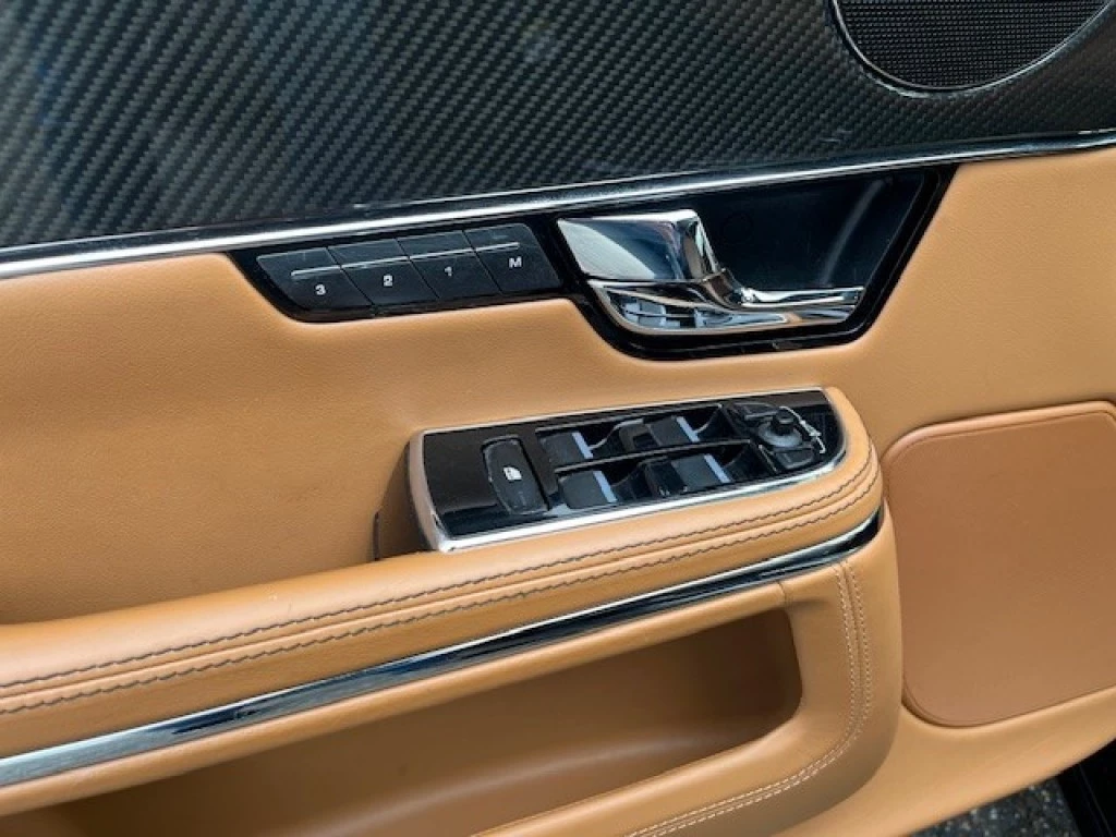 Hoofdafbeelding Jaguar XJ