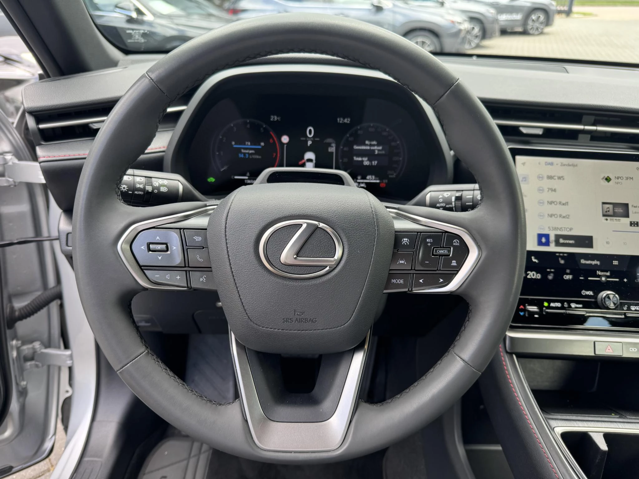 Hoofdafbeelding Lexus LBX