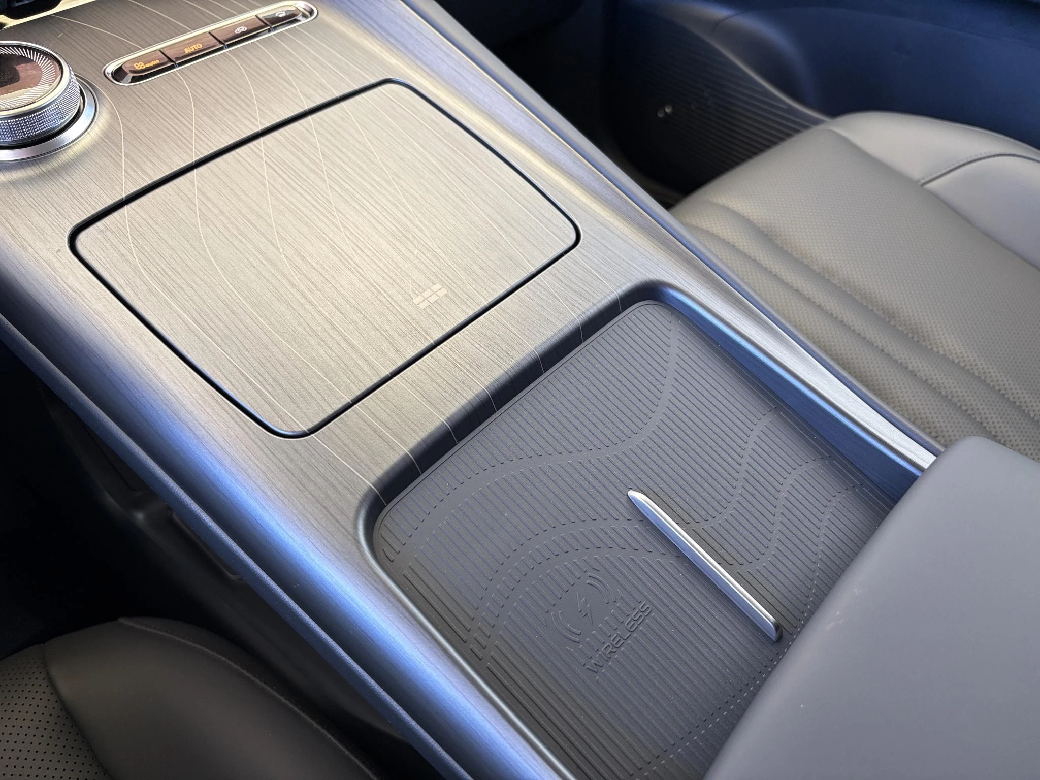 Hoofdafbeelding Geely E5