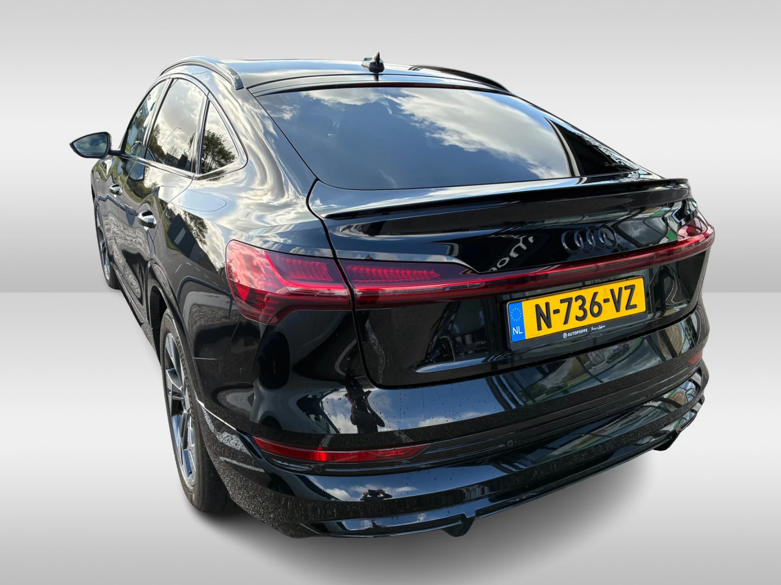 Hoofdafbeelding Audi e-tron