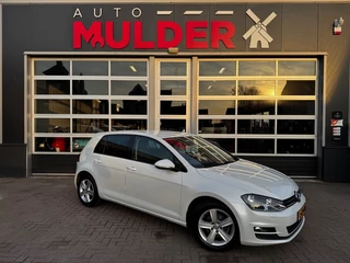 Hoofdafbeelding Volkswagen Golf Volkswagen Golf 1.2 TSI TRENDLINE / CARPLAY / PDC / NAVI / STOELVERW. / APK NIEUW!