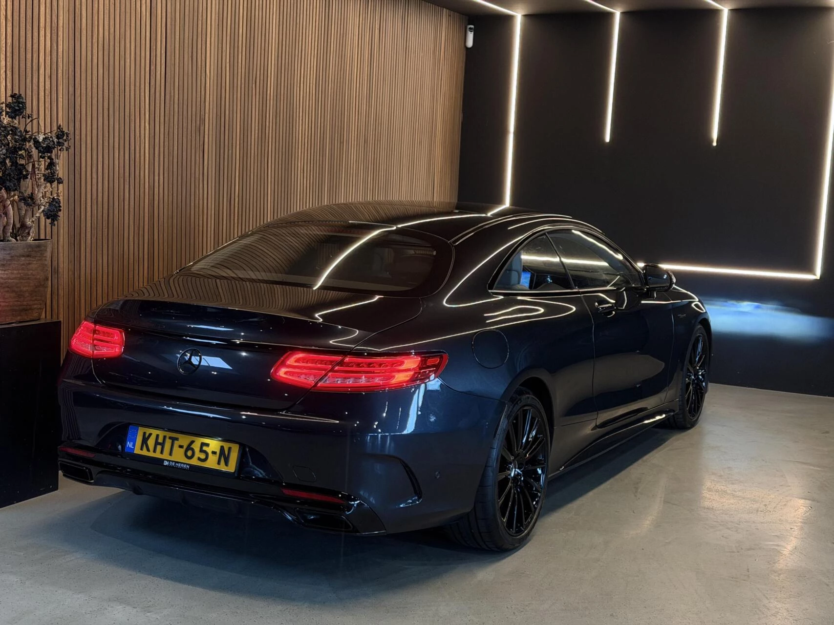 Hoofdafbeelding Mercedes-Benz S-Klasse