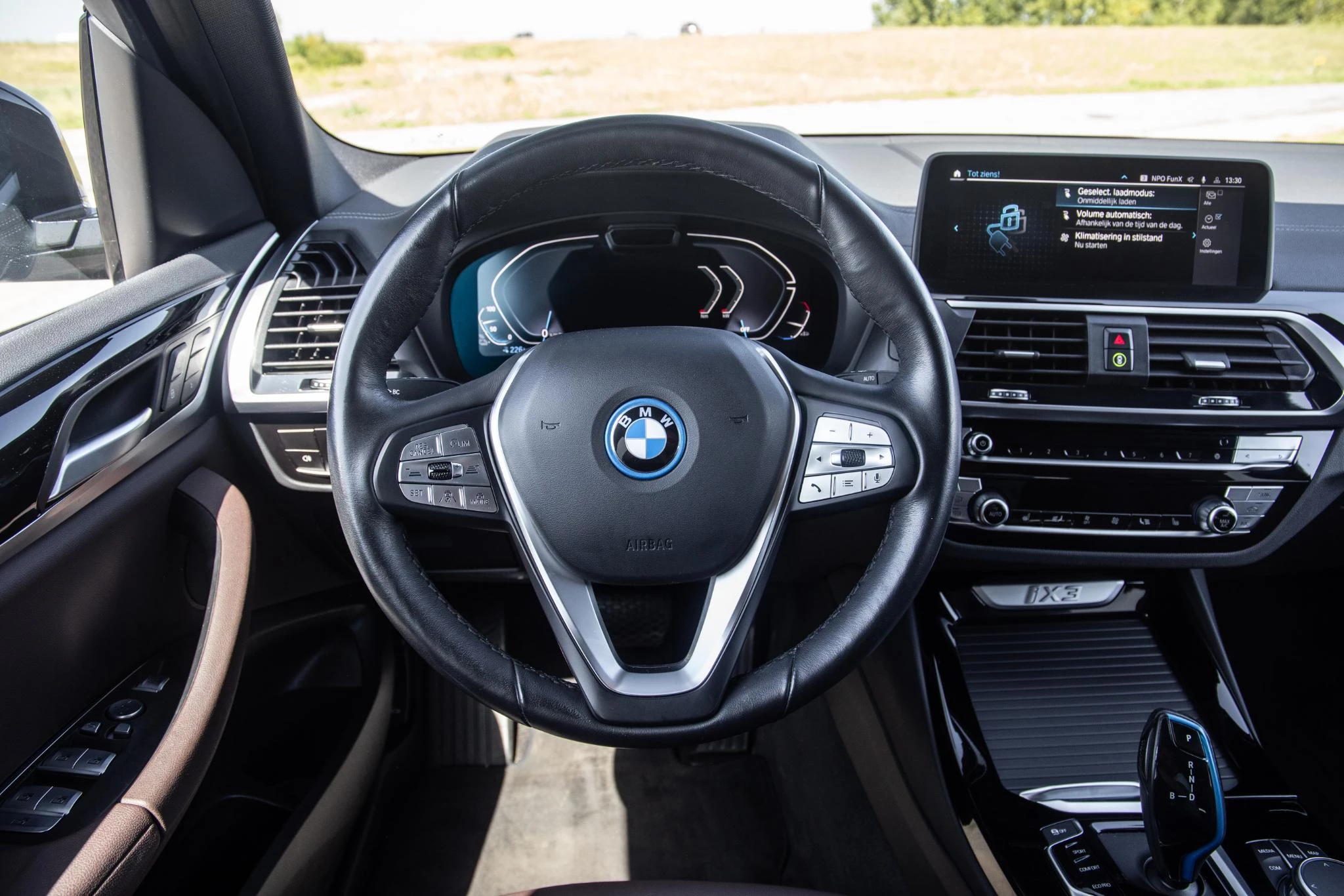 Hoofdafbeelding BMW iX3