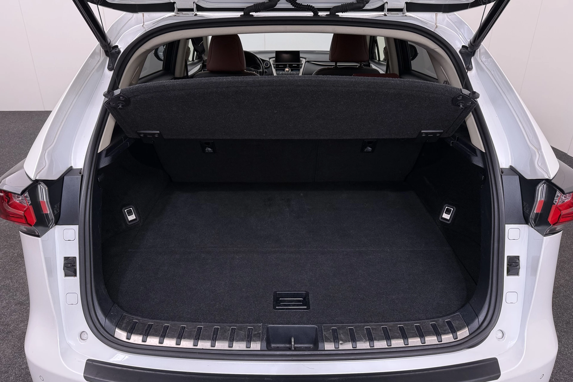 Hoofdafbeelding Lexus NX