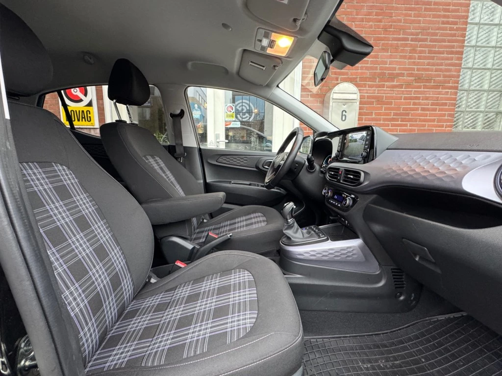 Hoofdafbeelding Hyundai i10