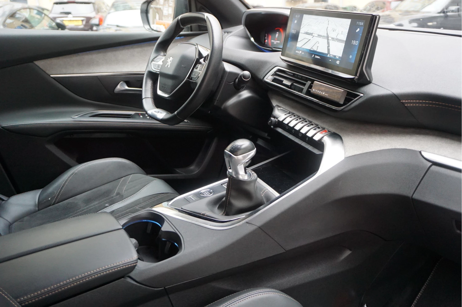 Hoofdafbeelding Peugeot 5008