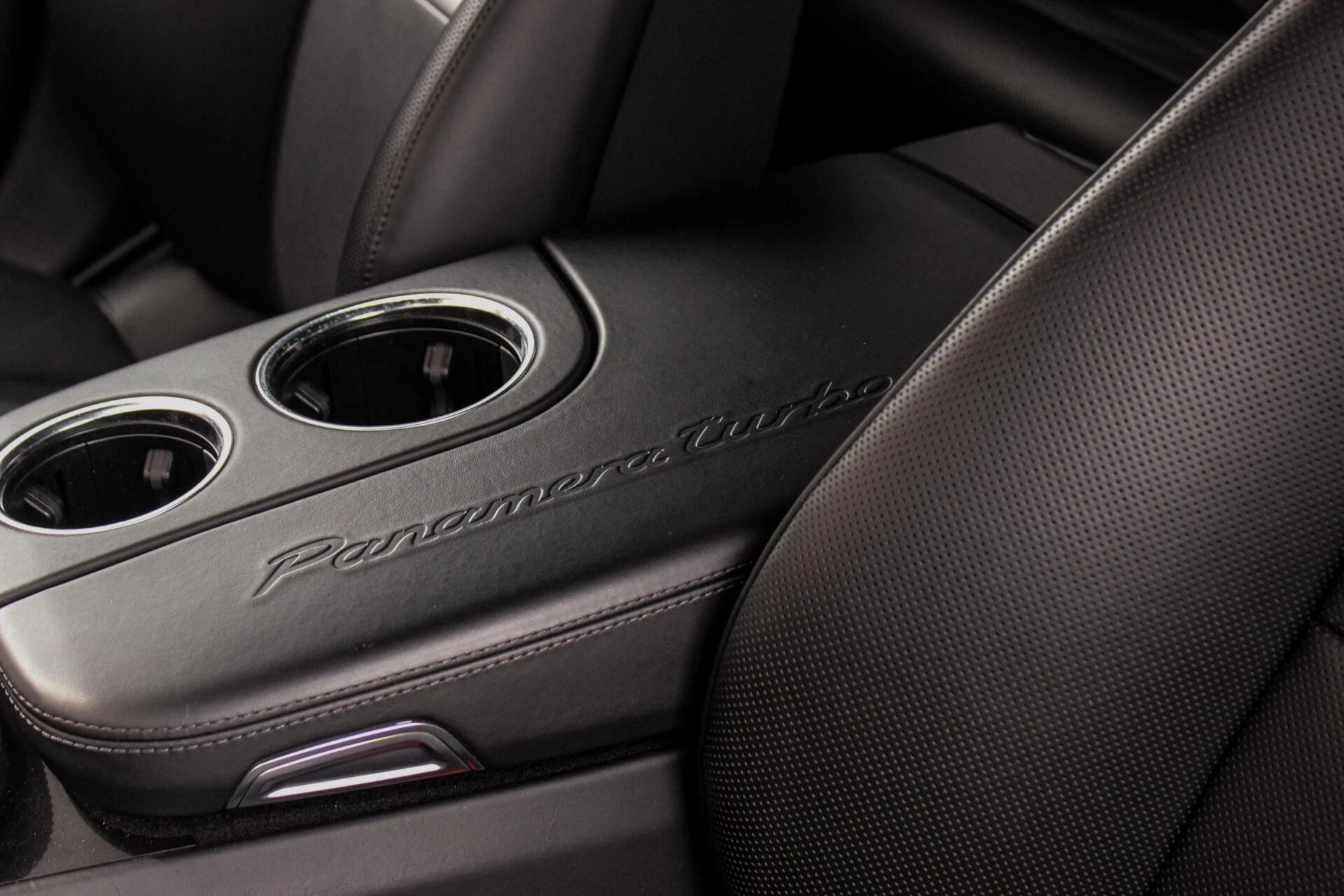 Hoofdafbeelding Porsche Panamera