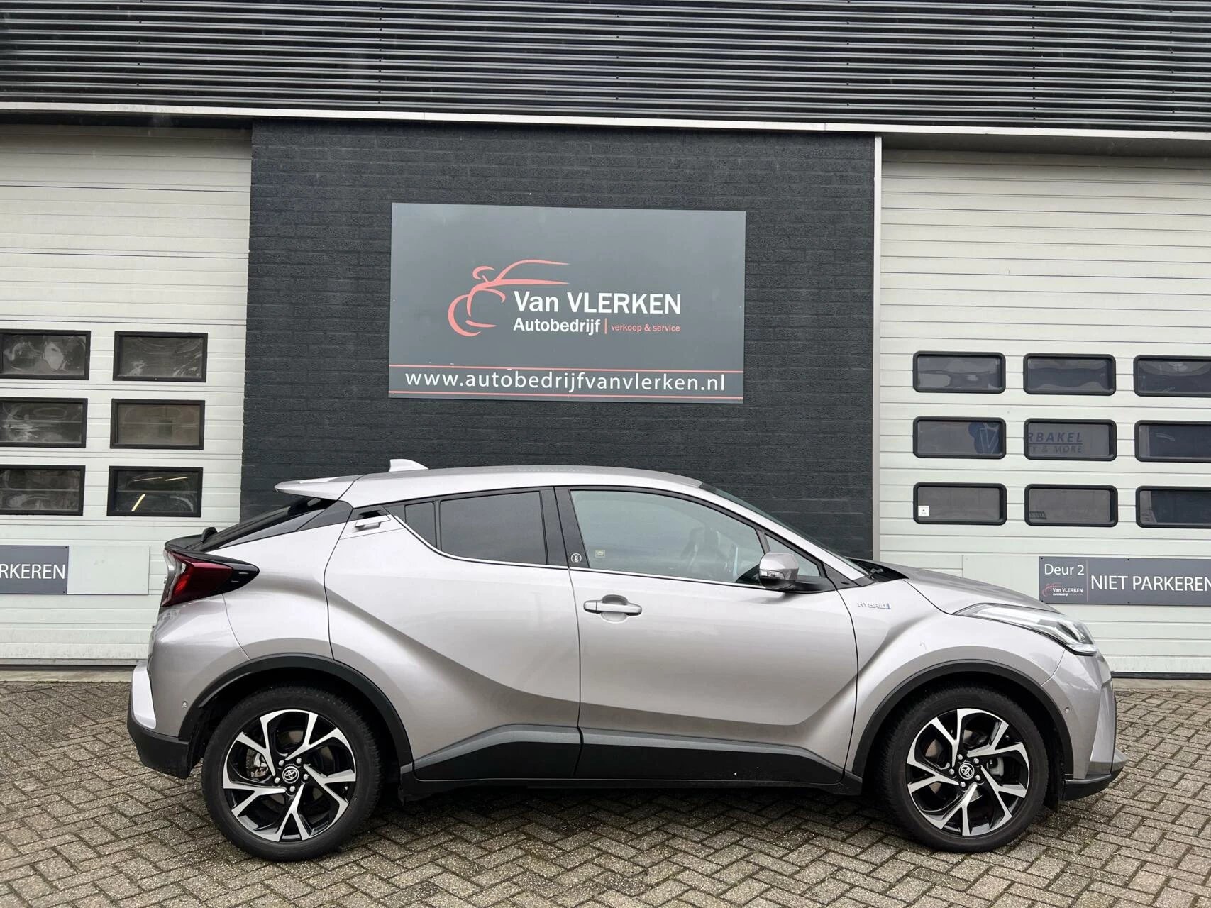 Hoofdafbeelding Toyota C-HR