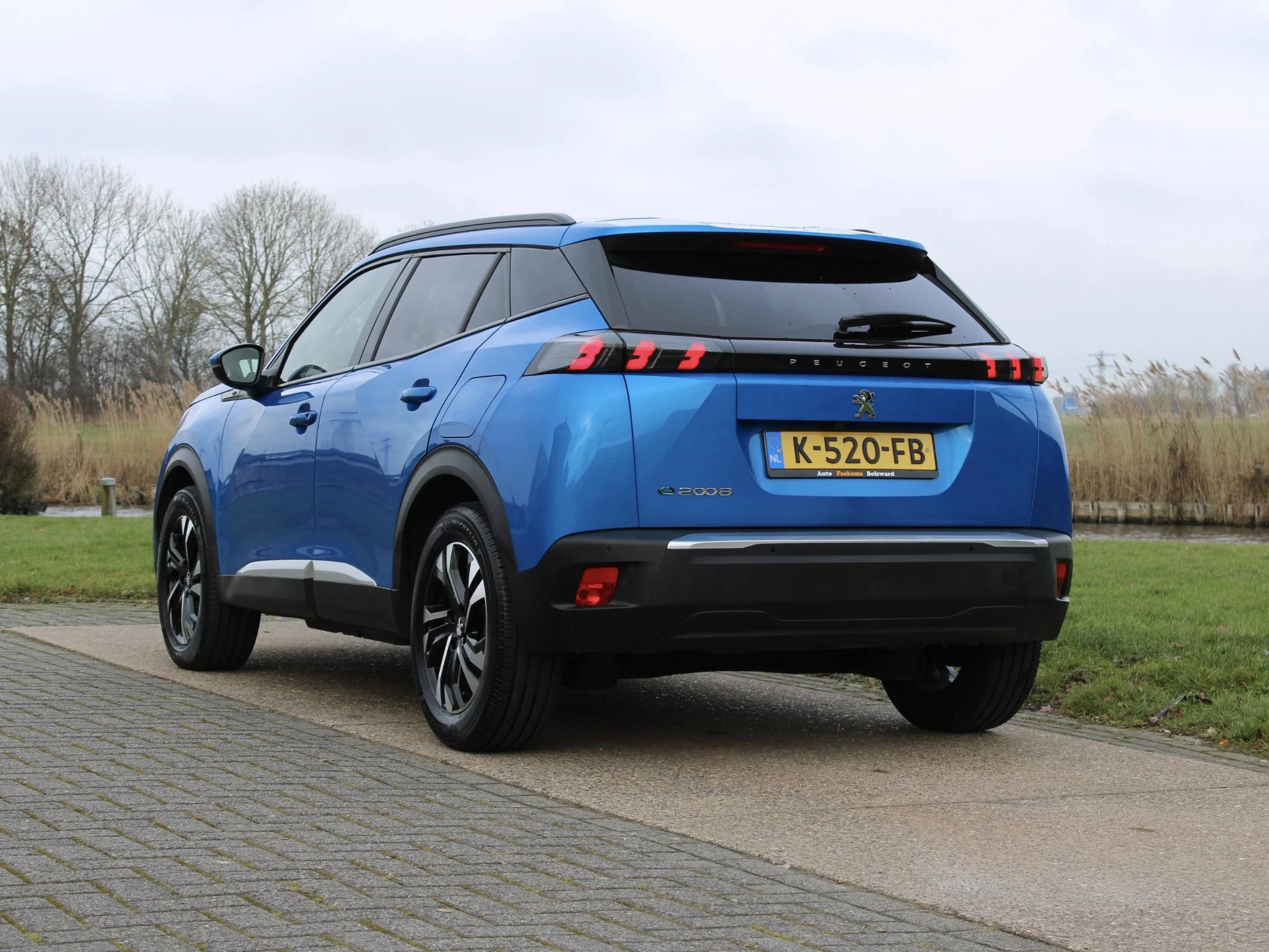 Hoofdafbeelding Peugeot e-2008