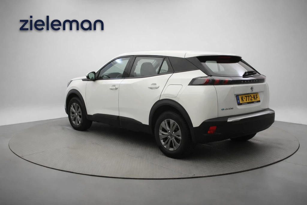 Hoofdafbeelding Peugeot e-2008