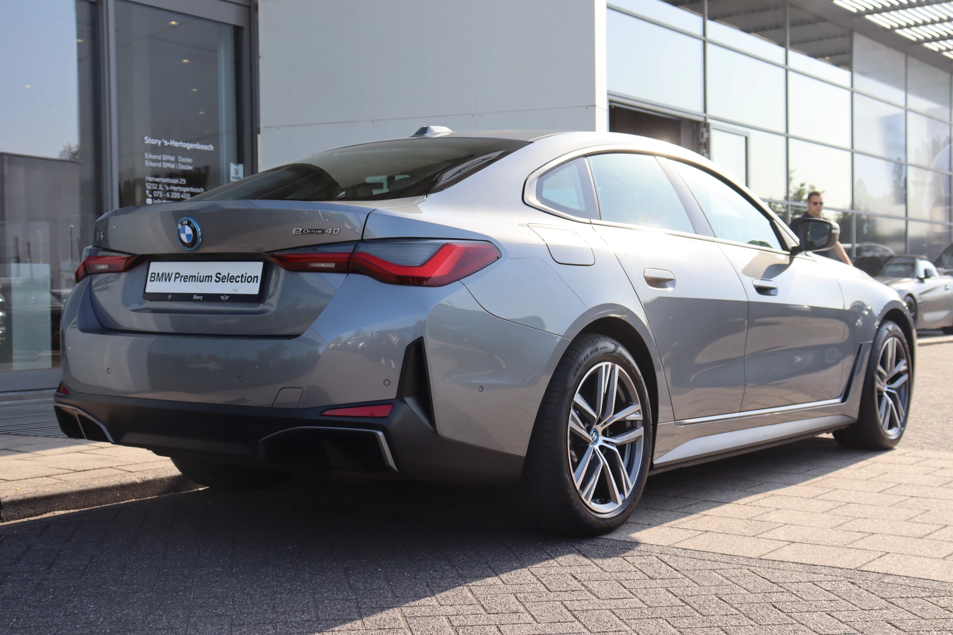 Hoofdafbeelding BMW i4