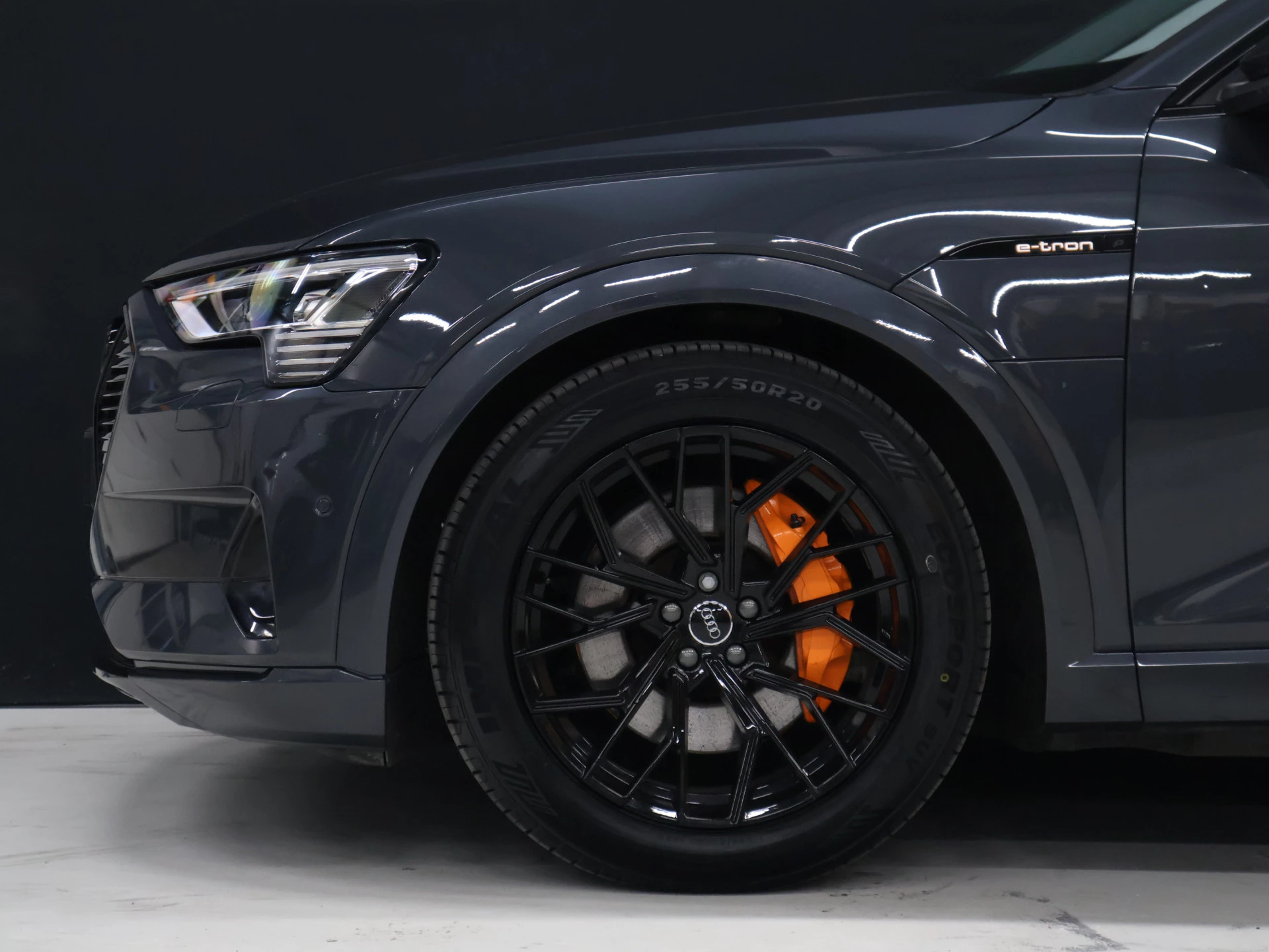 Hoofdafbeelding Audi e-tron