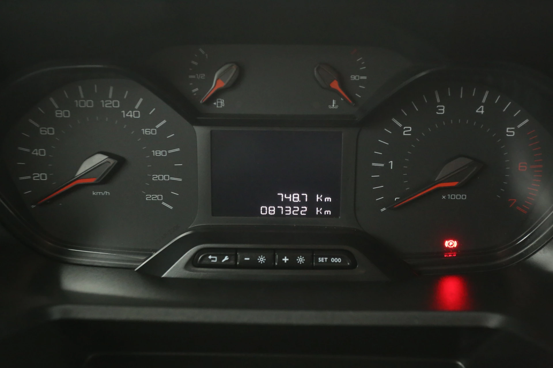 Hoofdafbeelding Peugeot Partner