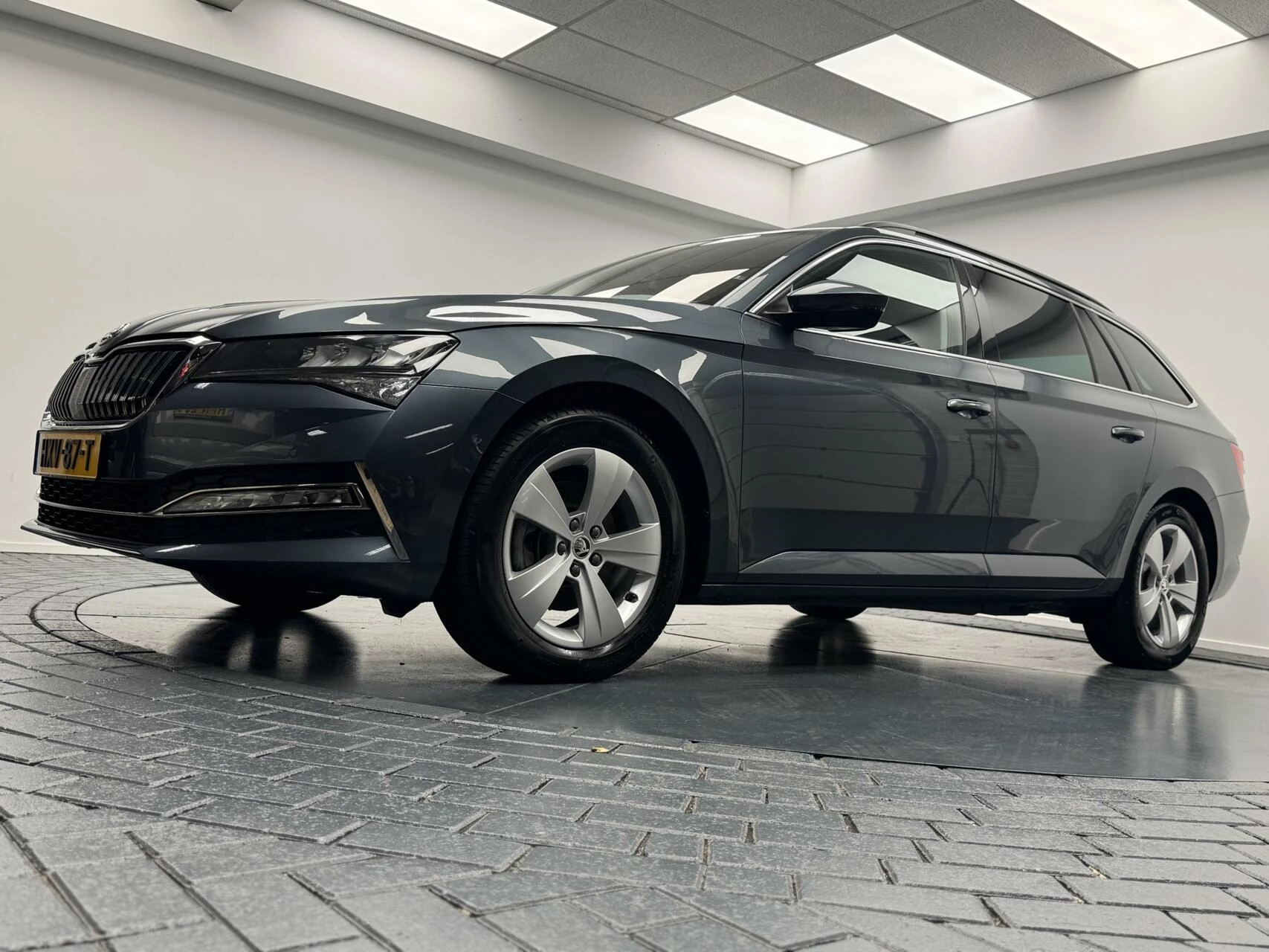 Hoofdafbeelding Škoda Superb
