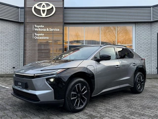 Toyota bZ4X EXECUTIVE 73kWh NIEUW & DIRECT LEVERBAAR!! WARMTEPOMP STOELVERW/KOELING INFRAROOD STUURVERW JBL-AUDIO LEER EL-STOEL BLIND SPOT NAVI CLIMA PARK-SENSOREN