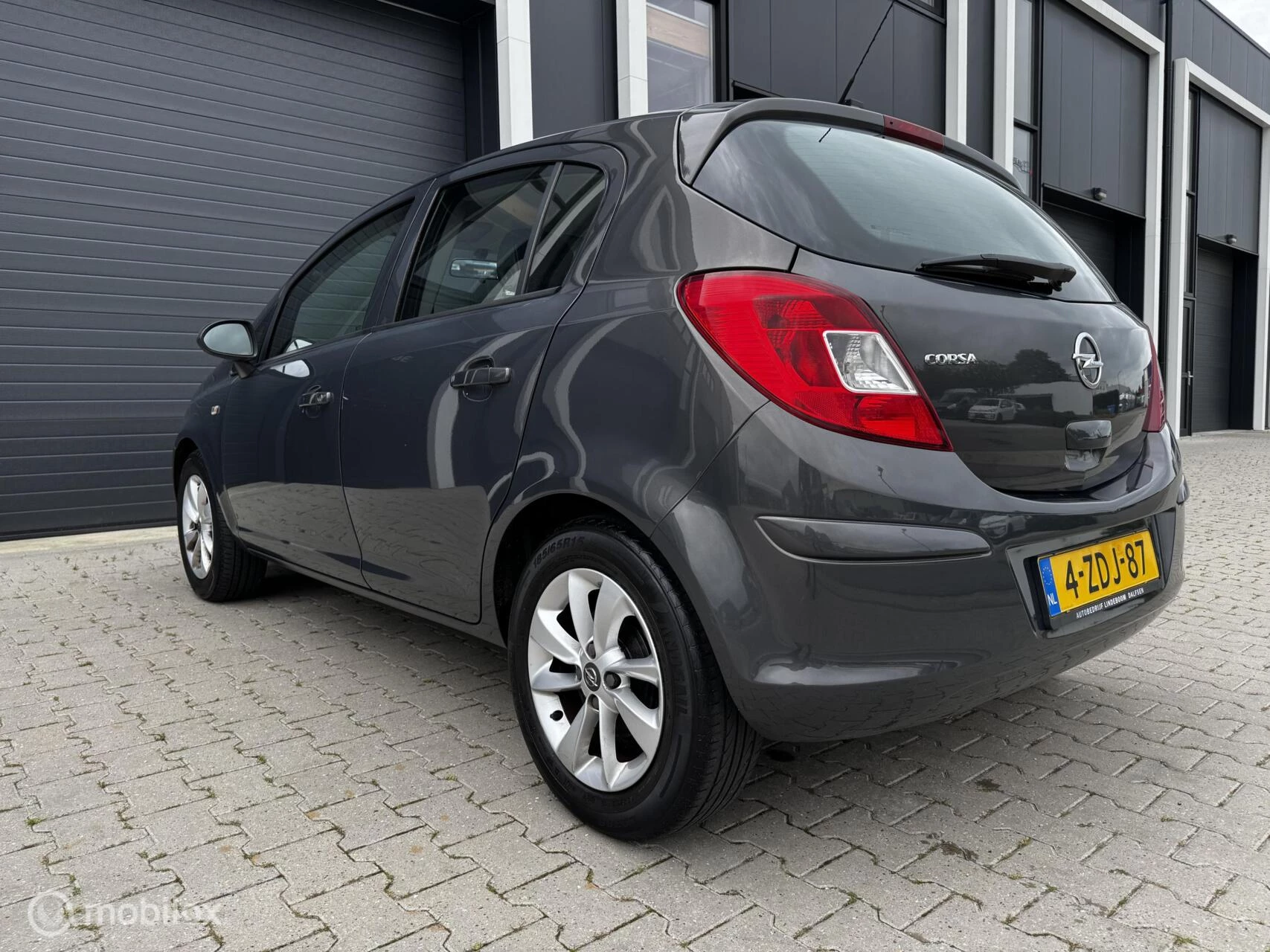 Hoofdafbeelding Opel Corsa