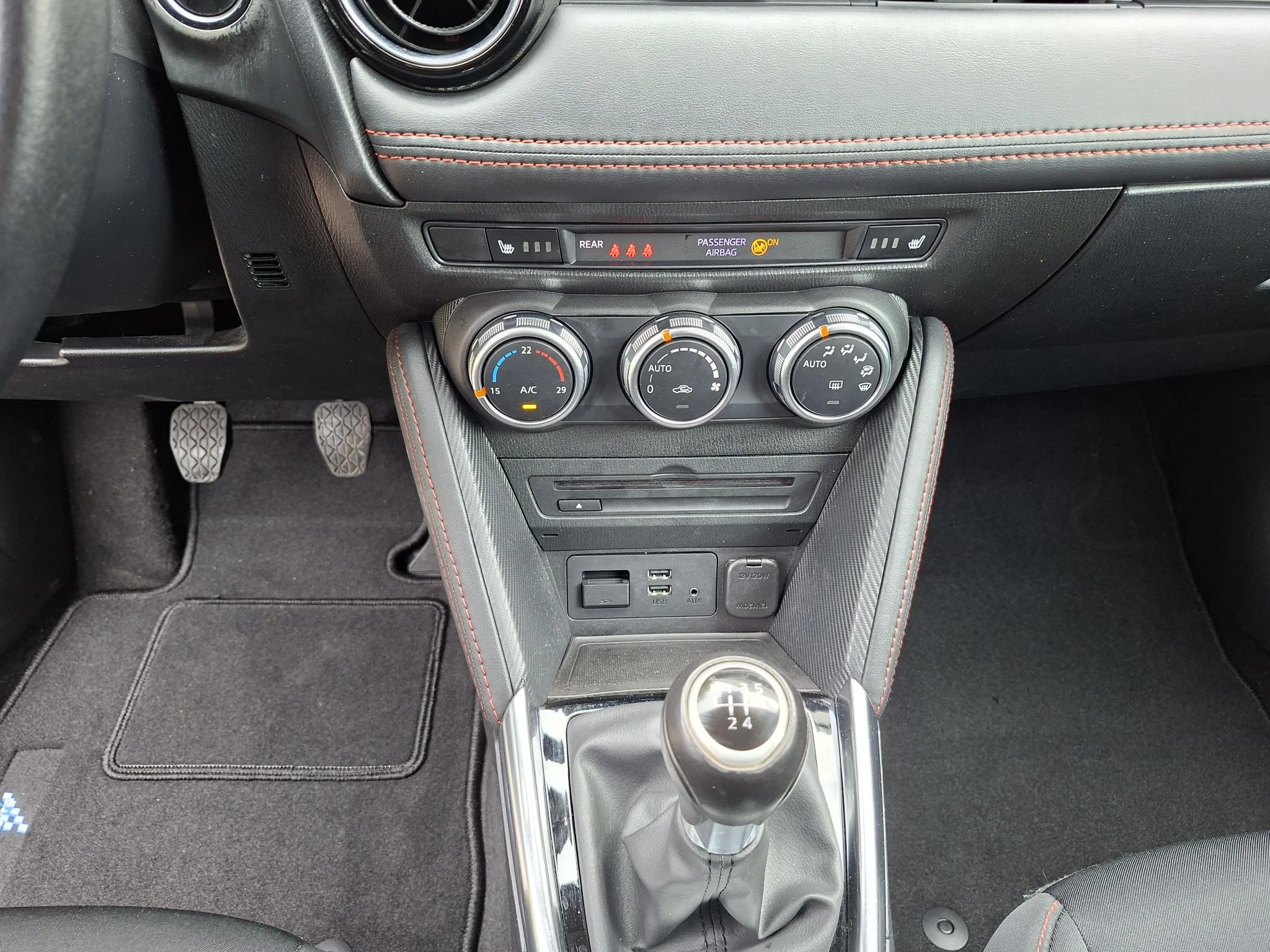 Hoofdafbeelding Mazda 2