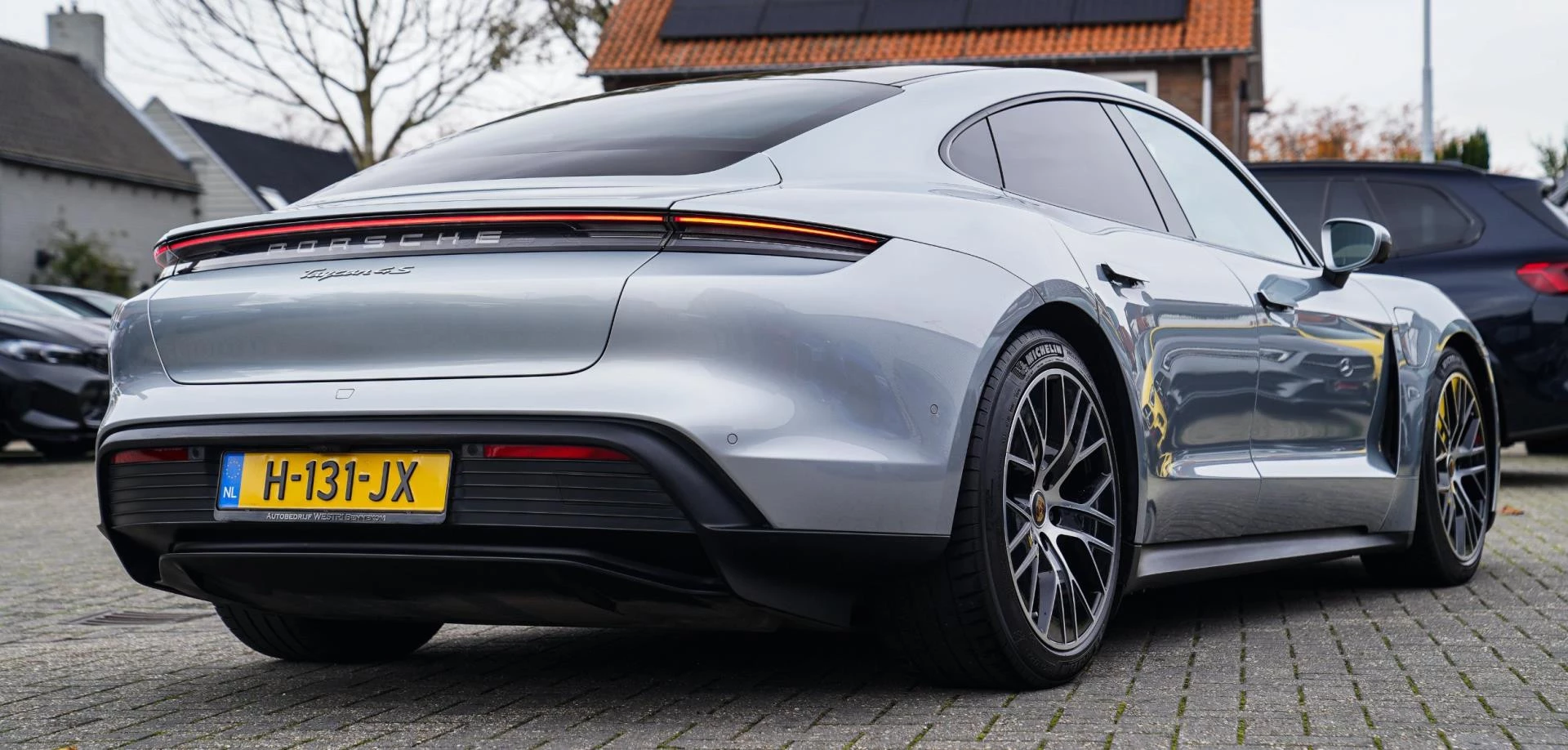 Hoofdafbeelding Porsche Taycan