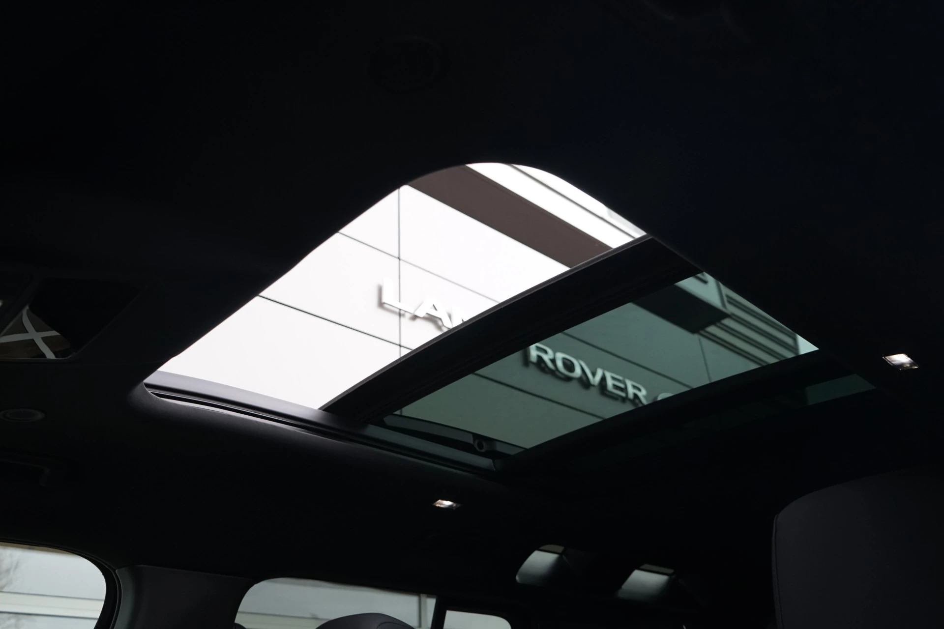 Hoofdafbeelding Land Rover Defender