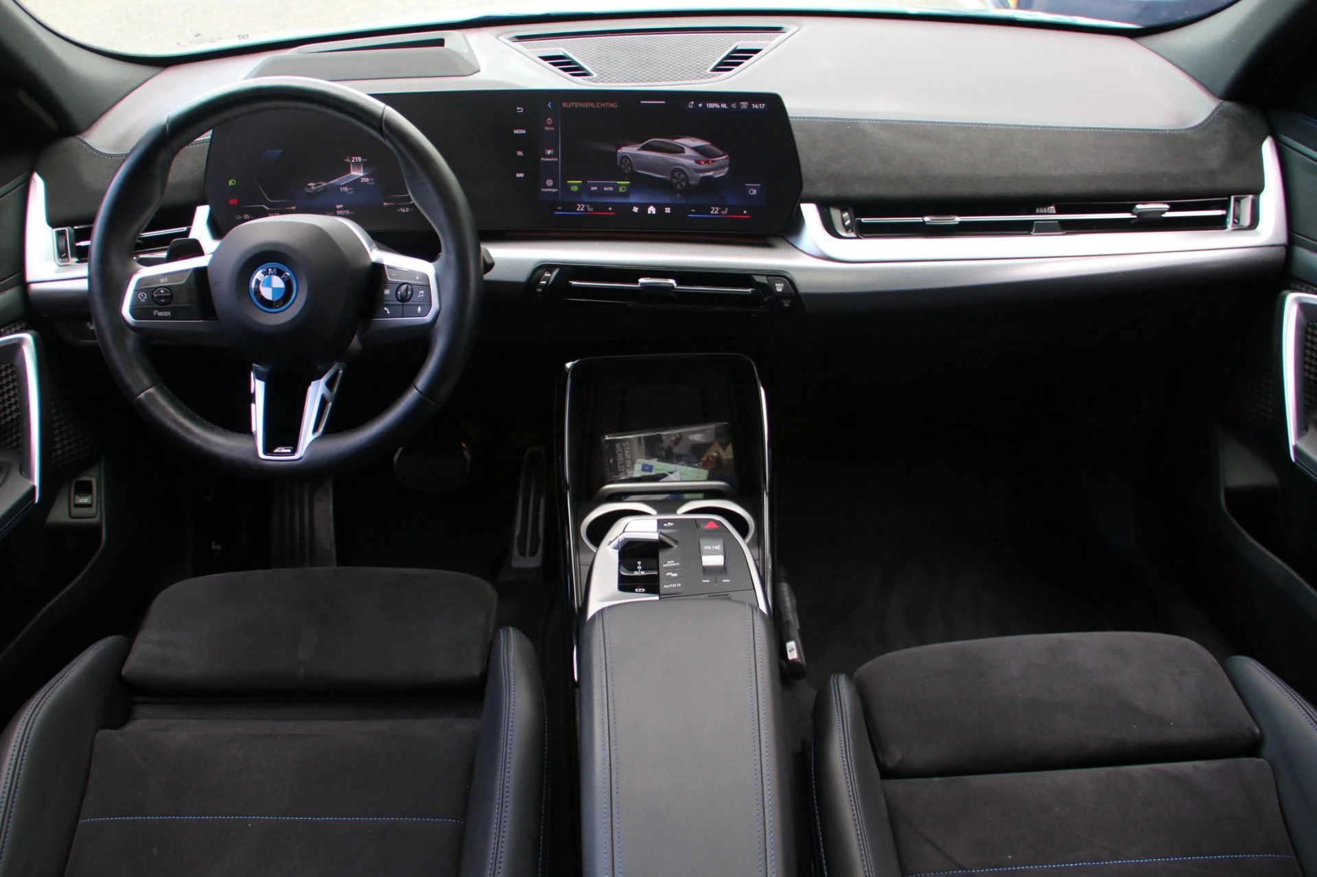 Hoofdafbeelding BMW iX2