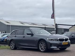 BMW 3-serie Touring 320e Business Edition Plus acc camera SOH 92,2 %