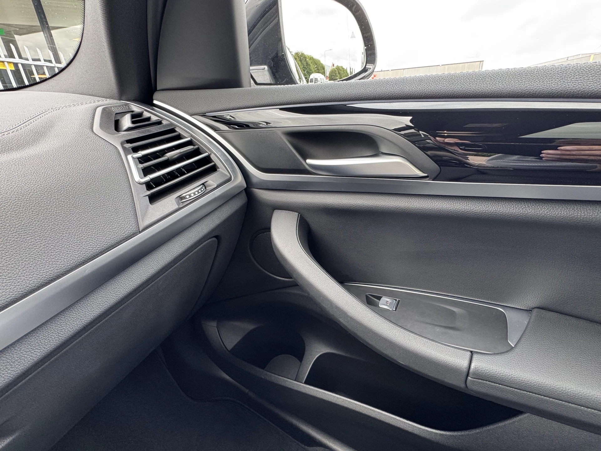 Hoofdafbeelding BMW iX3