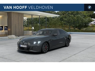BMW i4 eDrive40 M Sport / Schuif-kanteldak / Trekhaak / M Adaptief onderstel / Parking Assistant Plus / Adaptieve LED / Comfort Access