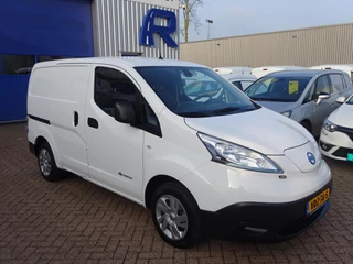 Hoofdafbeelding Nissan e-NV200 Nissan E-NV200 Business 40 kWh 2.ZERO S.O.H 88% ( Grotere accu ) AIRCO NAVIGATIE