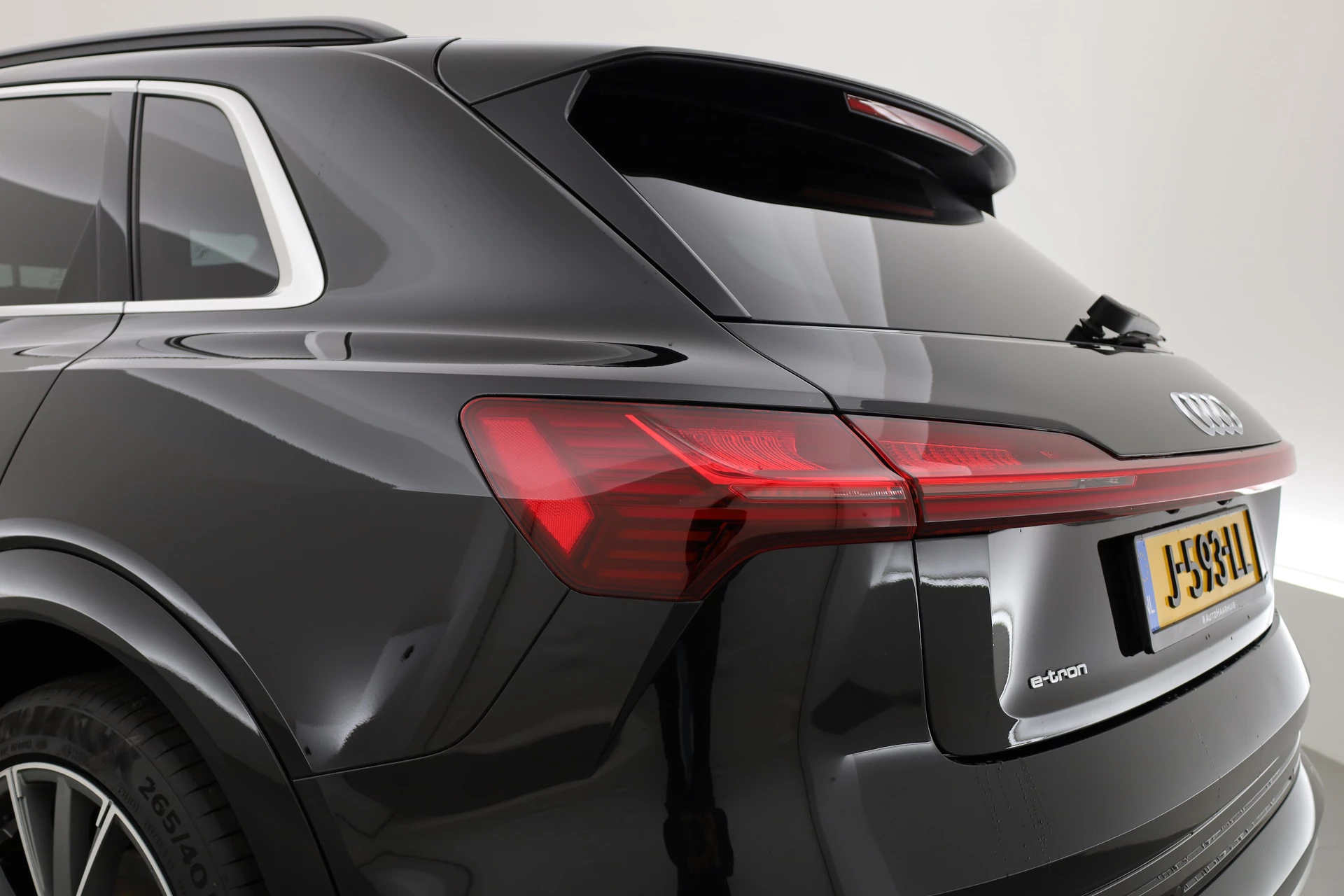 Hoofdafbeelding Audi e-tron