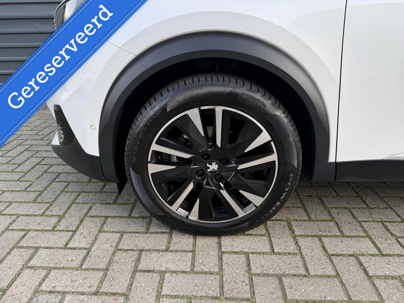 Hoofdafbeelding Peugeot e-2008