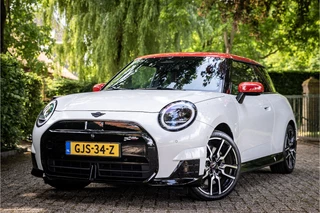 MINI 3-deurs Mini Cooper E JCW Pakket XL Nanuq White Panorama Harman Kardon