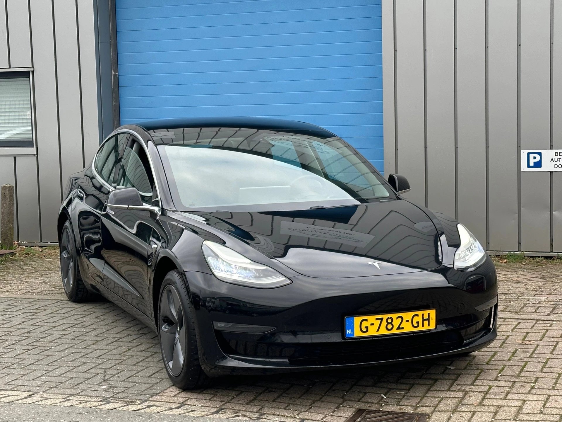 Hoofdafbeelding Tesla Model 3