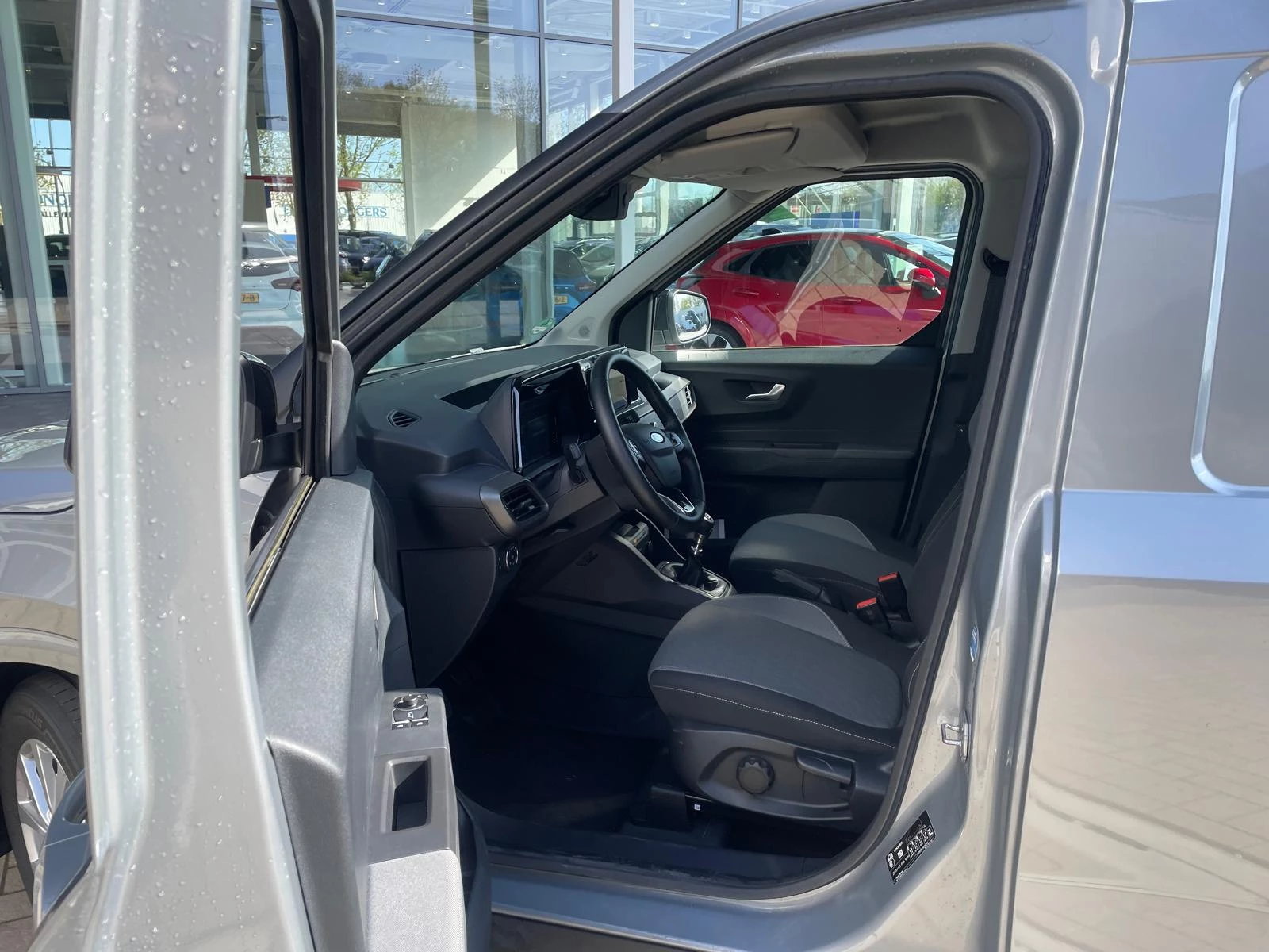 Hoofdafbeelding Ford Transit Courier
