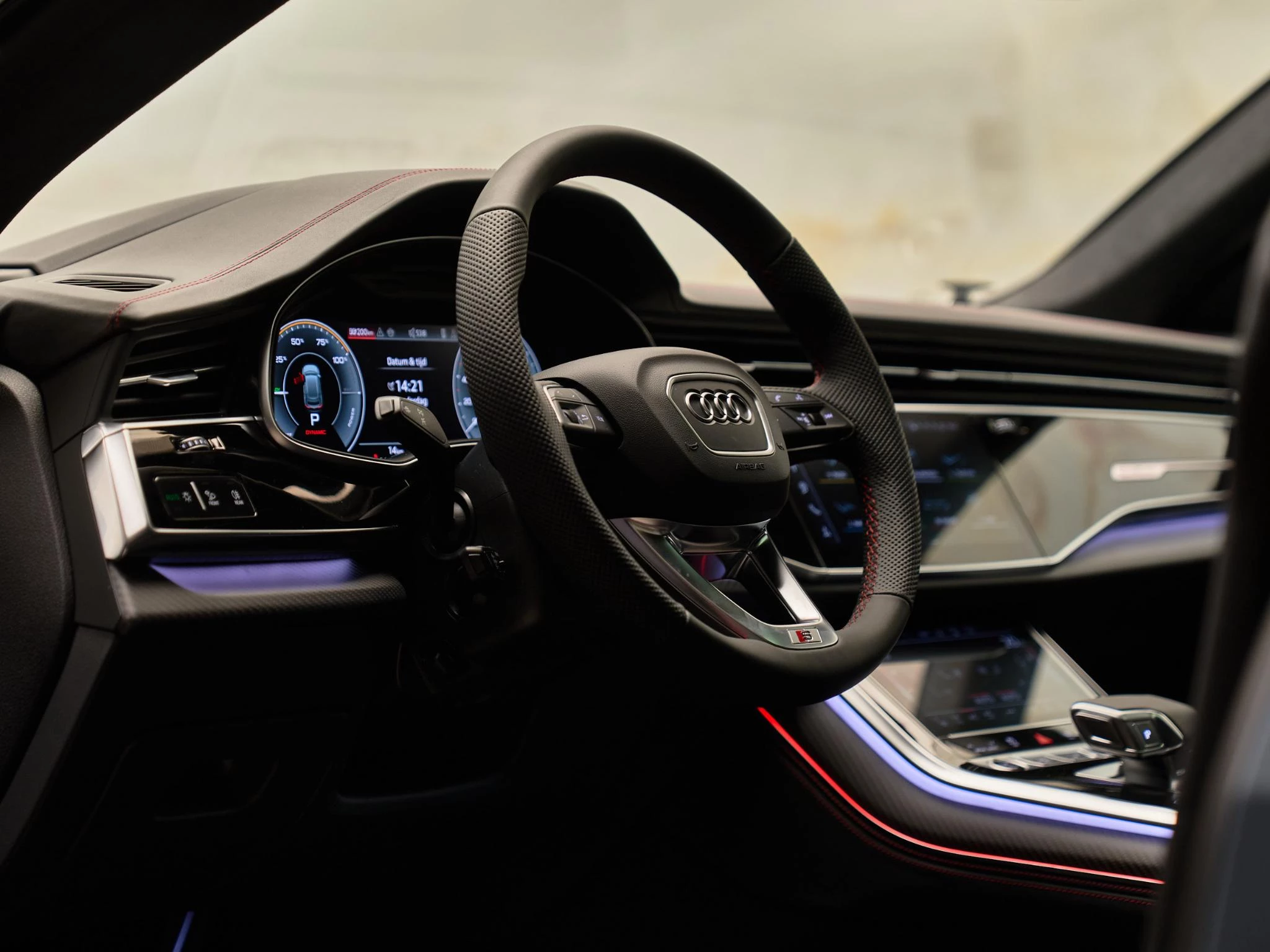 Hoofdafbeelding Audi Q8